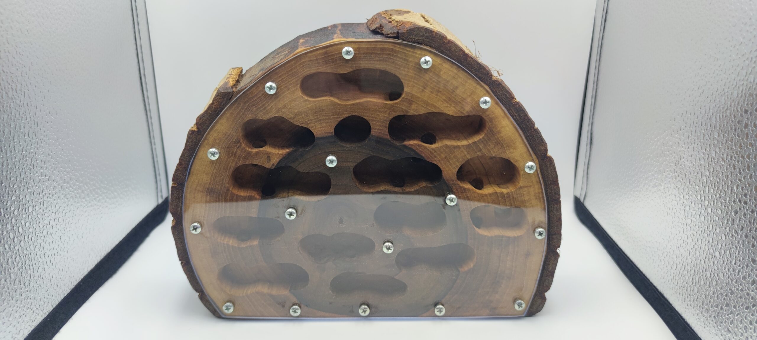 Wooden nest – walnut 23