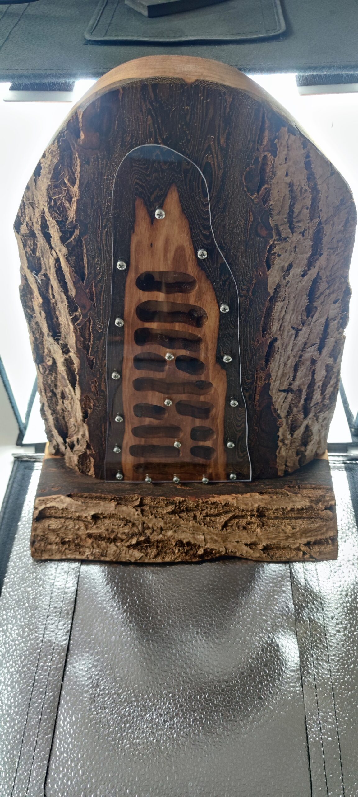 Wooden nest – walnut 30